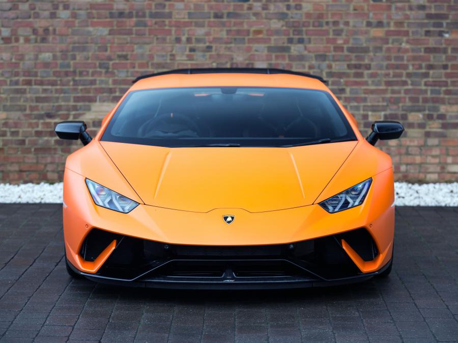  Lamborghini Huracan Performante (LB724) 2017 года  (UK) (фото 12 из 24)
